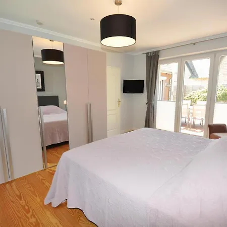 Holiday home Suedstrand-zeit *