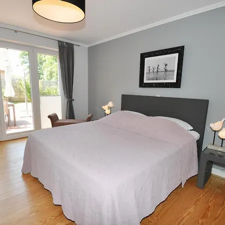 Holiday home Suedstrand-zeit *