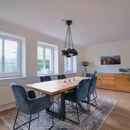 Holiday home Suedstrand-zeit *